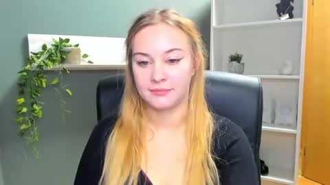 Valeria online show from 19, 1, 2025