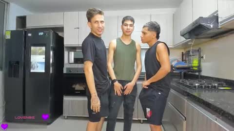 Snapshot of playhardsex chatting on 7, 2, 2026 online show from 7, 2, 2026