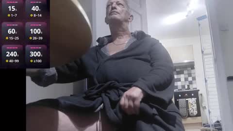 Play Me online show from 20, 10, 2025