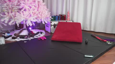 Snapshot of playtimewithv chatting on 26, 12, 2024 Horny Housewife V  Husband online show from 26, 12, 2024