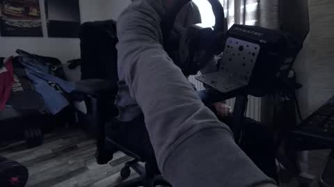 Hello ask me  . Im glad  to see you here in my room. Welcome PVT is open online show from 1, 2, 2026