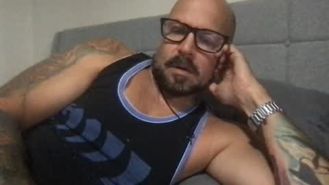 Snapshot of pleasesitonmycock chatting on 1, 8, 2026 PleaseSitOnMyCock online show from 1, 8, 2026