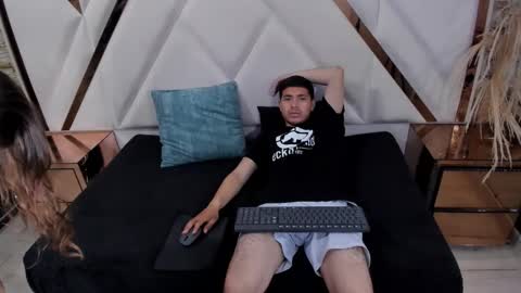 Snapshot of pleasure_duoo chatting on 15, 10, 2025 pleasure_duoo online show from 15, 10, 2025