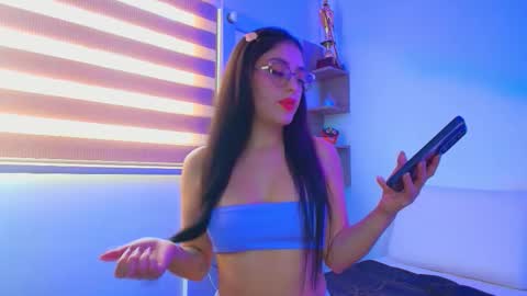 JUAN AND JULI online show from 11, 1, 2026