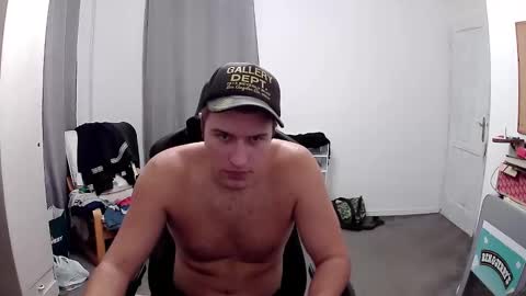 plkrisztian online show from 14, 10, 2025