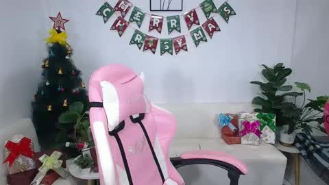 Ploysai online show from 24, 12, 2024