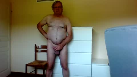 Snapshot of pluchet chatting on 14, 7, 2026 pluchet online show from 14, 7, 2026