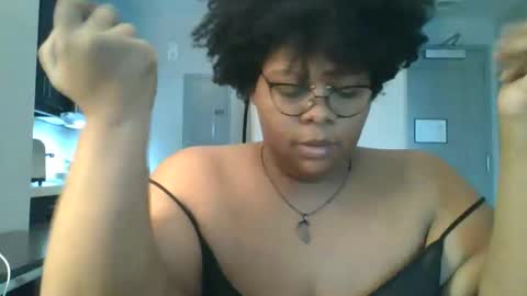 Snapshot of plushbunny420 chatting on 25, 12, 2024 Plushbunny420 online show from 25, 12, 2024