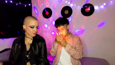   online show from 19, 12, 2024