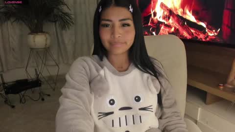 Nicole online show from 25, 1, 2025