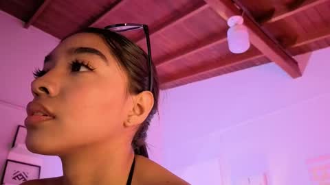 Snapshot of pocahontas_moon chatting on 26, 5, 2026 Pocahontas online show from 26, 5, 2026
