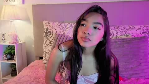 Snapshot of pocahontas_moon chatting on 28, 5, 2026 Pocahontas online show from 28, 5, 2026