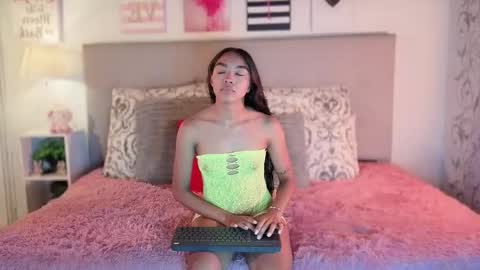 Snapshot of pocahontas_moon chatting on 1, 6, 2026 Pocahontas online show from 1, 6, 2026