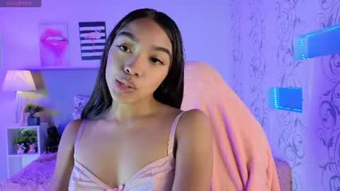 Snapshot of pocahontas_moon chatting on 15, 7, 2026 Pocahontas online show from 15, 7, 2026