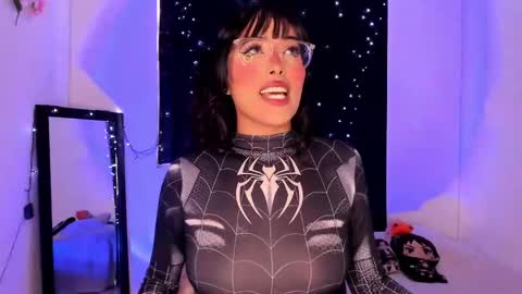 Snapshot of poison_willow chatting on 12, 1, 2025 Willow Hours 12pm to 630pm Colombian time FRIDAY AND SUNDAY FREE DAYS online show from 12, 1, 2025