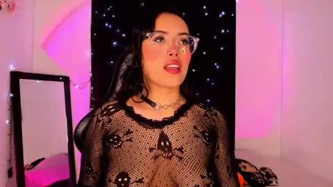 Snapshot of poison_willow chatting on 30, 1, 2025 Willow Hours 12pm to 630pm Colombian time FRIDAY AND SUNDAY FREE DAYS online show from 30, 1, 2025