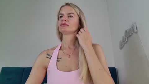 Karolina online show from 22, 7, 2026