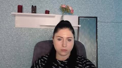 Snapshot of polinaray chatting on 8, 10, 2025 Polina online show from 8, 10, 2025