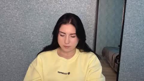 Snapshot of polinaray chatting on 18, 10, 2025 Polina online show from 18, 10, 2025