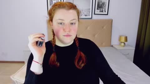 Snapshot of polinasallivan chatting on 4, 12, 2024 Polina online show from 4, 12, 2024