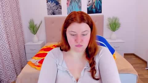 Snapshot of polinasallivan chatting on 18, 12, 2024 Polina online show from 18, 12, 2024