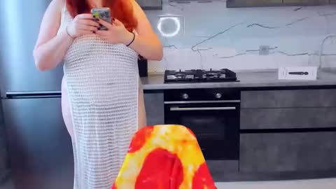 Snapshot of polinasallivan chatting on 5, 2, 2025 Polina online show from 5, 2, 2025