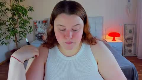 Snapshot of polinasallivan chatting on 8, 7, 2026 Polina online show from 8, 7, 2026