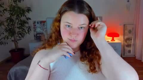 Snapshot of polinasallivan chatting on 19, 7, 2026 Polina online show from 19, 7, 2026
