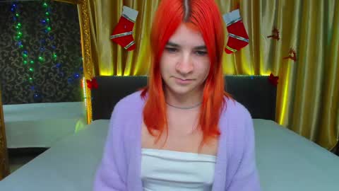 Snapshot of polly_love_ chatting on 12, 1, 2025 Polly online show from 12, 1, 2025