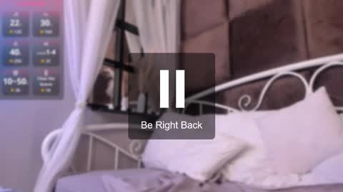 Snapshot of polly_milles chatting on 8, 11, 2025 Polly online show from 8, 11, 2025