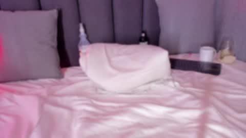 POLLY online show from 8, 2, 2025