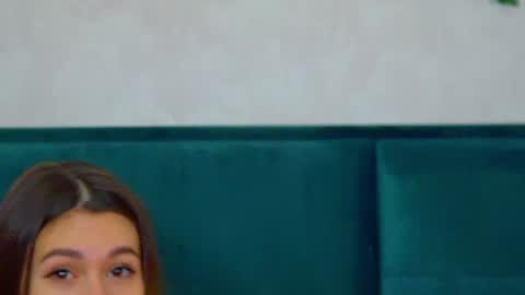 Polly online show from 8, 2, 2025