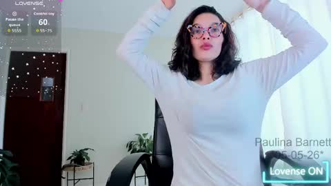 Snapshot of polybarnett chatting on 5, 5, 2026 paulina barnett online show from 5, 5, 2026