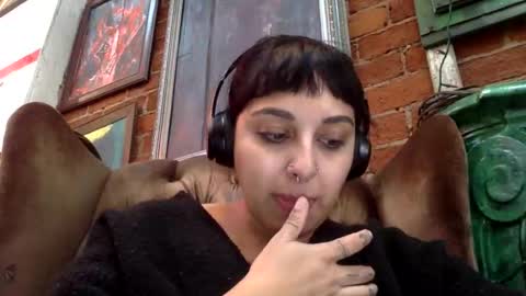 Snapshot of polymamii chatting on 2, 2, 2026 polymamii online show from 2, 2, 2026