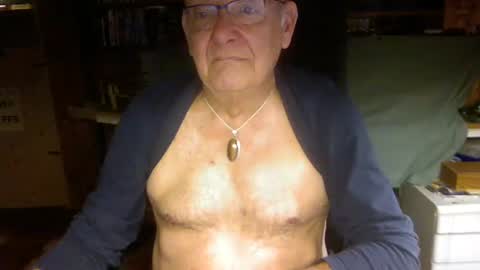 Snapshot of pomme1949 chatting on 3, 1, 2025 pomme1949 online show from 3, 1, 2025