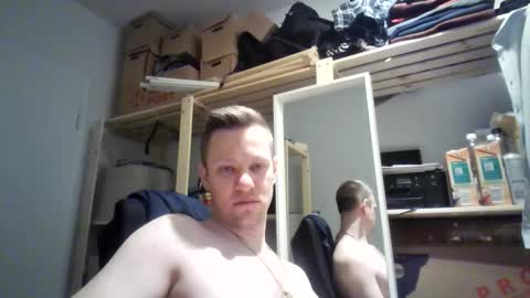 Snapshot of pommesmiteiscreme chatting on 15, 2, 2026 pommesmiteiscreme online show from 15, 2, 2026