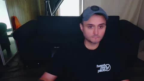 poo_c_licker213 online show from 13, 10, 2025