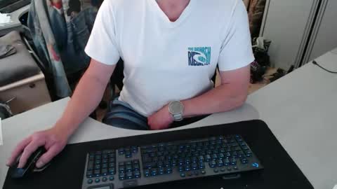 Snapshot of poodledude chatting on 22, 5, 2026 Dave online show from 22, 5, 2026