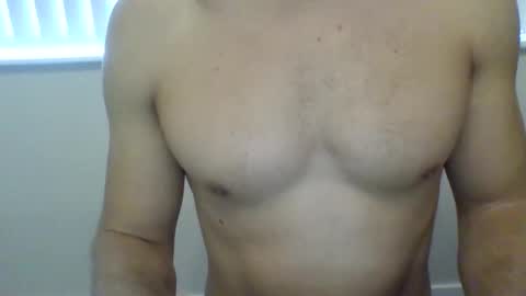 Snapshot of poomplex002 chatting on 27, 10, 2025 TheMan002 online show from 27, 10, 2025