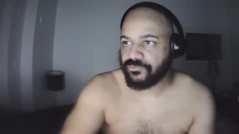 Snapshot of popfizzt chatting on 5, 10, 2025 popfizzt online show from 5, 10, 2025