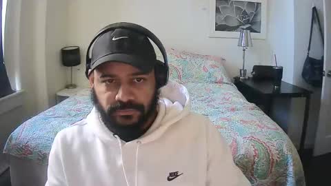 Snapshot of popfizzt chatting on 1, 12, 2025 popfizzt online show from 1, 12, 2025