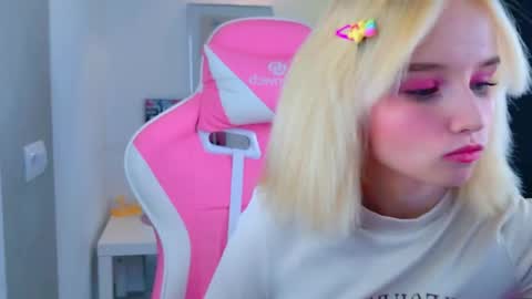 Hi Daddy Im Jane online show from 13, 4, 2026