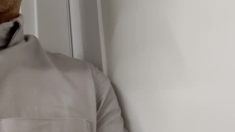 Snapshot of poppert27 chatting on 29, 10, 2025 poppert27 online show from 29, 10, 2025