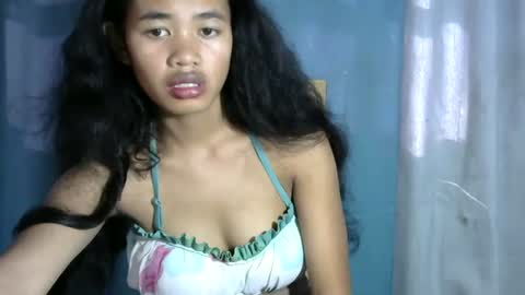 Snapshot of poppy_kelley chatting on 26, 5, 2026 Lilly online show from 26, 5, 2026