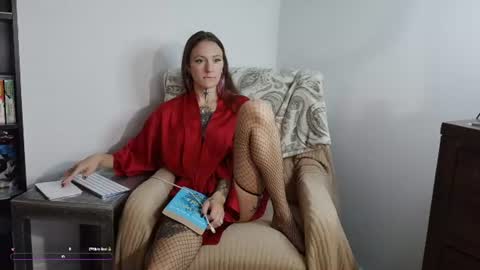 Snapshot of poppyquinn chatting on 4, 7, 2026 PoppyQuinn online show from 4, 7, 2026