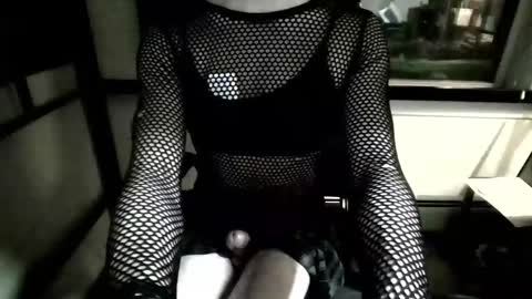 porcelain_tears01 online show from 21, 2, 2026