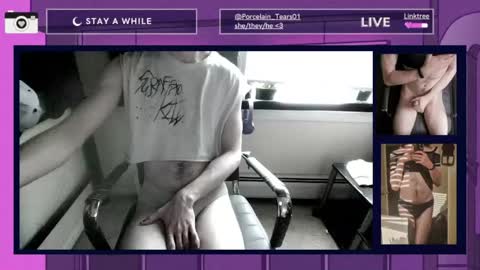 Snapshot of porcelain_tears01 chatting on 6, 5, 2026 porcelain_tears01 online show from 6, 5, 2026