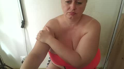 Snapshot of pornbusty chatting on 5, 7, 2026 MelissOfficial online show from 5, 7, 2026