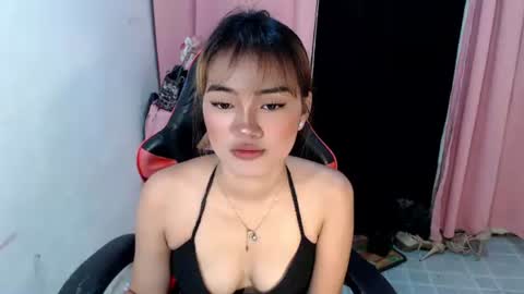 Snapshot of pornstar_kia chatting on 20, 3, 2026 pornstar_kia online show from 20, 3, 2026