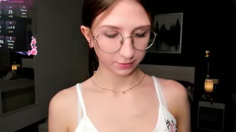 Snapshot of portia_bubbles chatting on 9, 10, 2025 Elizabeth online show from 9, 10, 2025